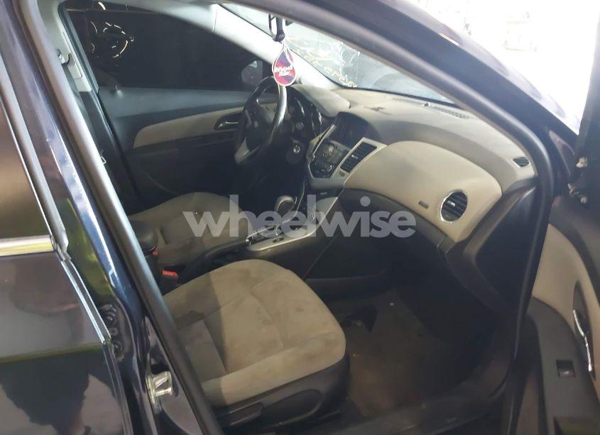 Photo 5 of 2014 Chevrolet Cruze 1LT AUTO (VIN 1G1PC5SB3E7429464)