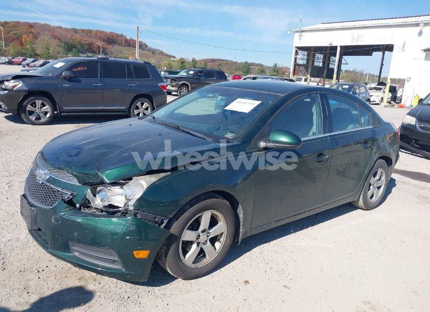 Photo 2 of 2014 Chevrolet Cruze 1LT AUTO (VIN 1G1PC5SB3E7445356)