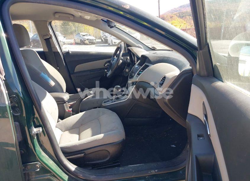 Photo 5 of 2014 Chevrolet Cruze 1LT AUTO (VIN 1G1PC5SB3E7445356)