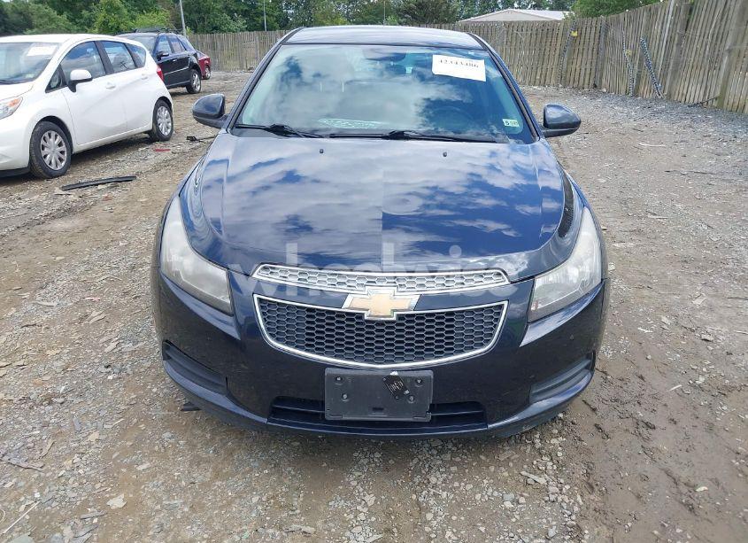 Photo 6 of 2014 Chevrolet Cruze LT (VIN 1G1PC5SB3E7456082)