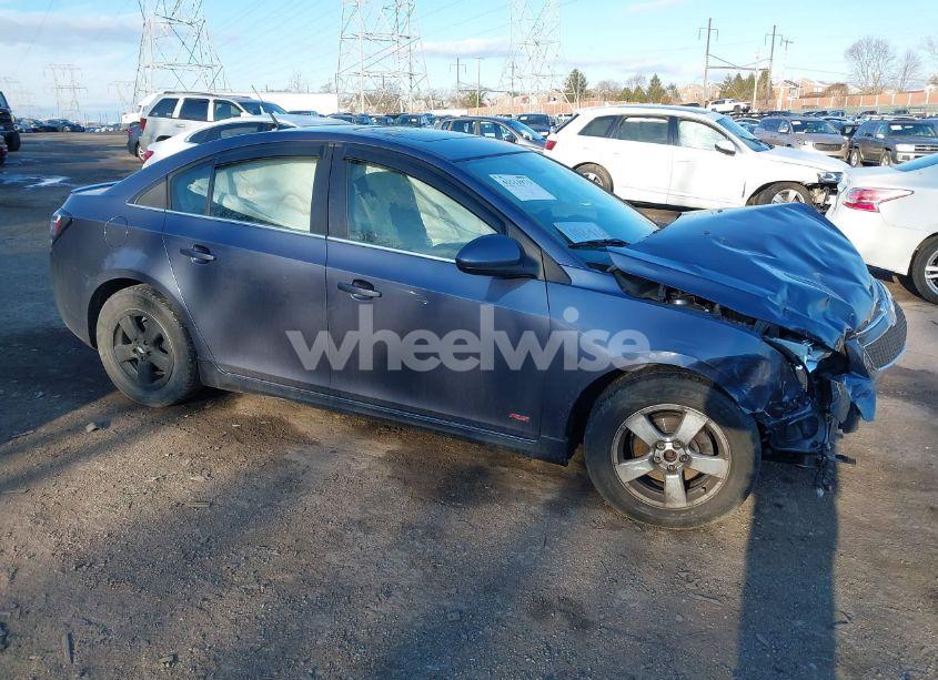 2014 Chevrolet Cruze 1LT AUTO (VIN 1G1PC5SB3E7464425) main photo