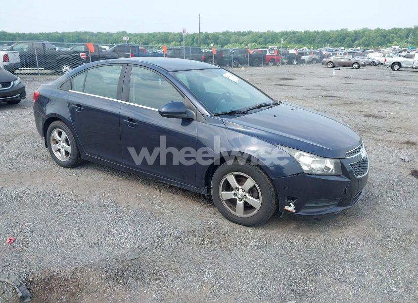 2014 Chevrolet Cruze 1LT AUTO (VIN 1G1PC5SB3E7469236) main photo