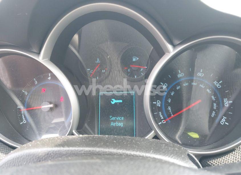 Photo 7 of 2014 Chevrolet Cruze 1LT AUTO (VIN 1G1PC5SB3E7469236)