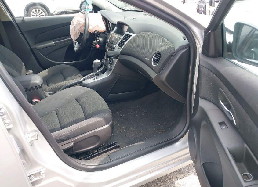 Photo 5 of 2014 Chevrolet Cruze 1LT AUTO (VIN 1G1PC5SB3E7477322)