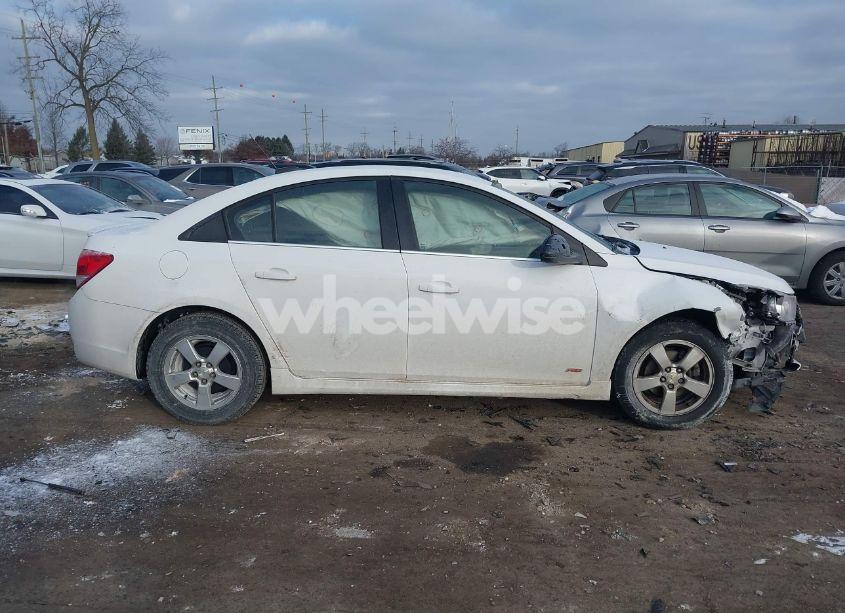 Photo 13 of 2015 Chevrolet Cruze 1LT AUTO (VIN 1G1PC5SB3F7105867)