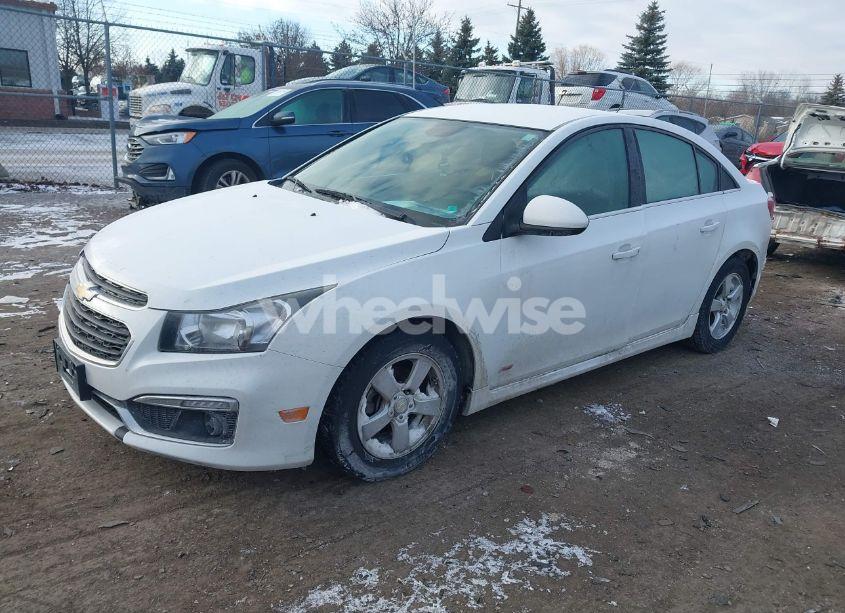 Photo 2 of 2015 Chevrolet Cruze 1LT AUTO (VIN 1G1PC5SB3F7105867)