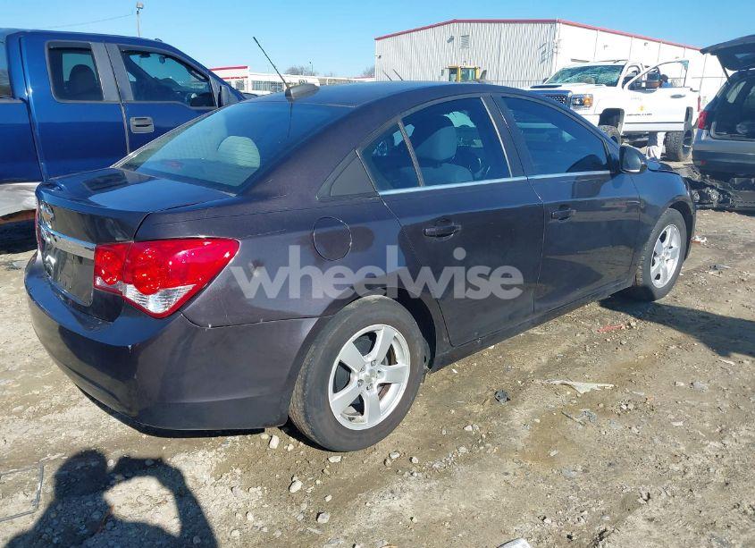 Photo 4 of 2015 Chevrolet Cruze 1LT AUTO (VIN 1G1PC5SB3F7113581)