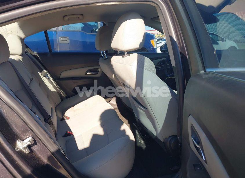 Photo 8 of 2015 Chevrolet Cruze 1LT AUTO (VIN 1G1PC5SB3F7113581)