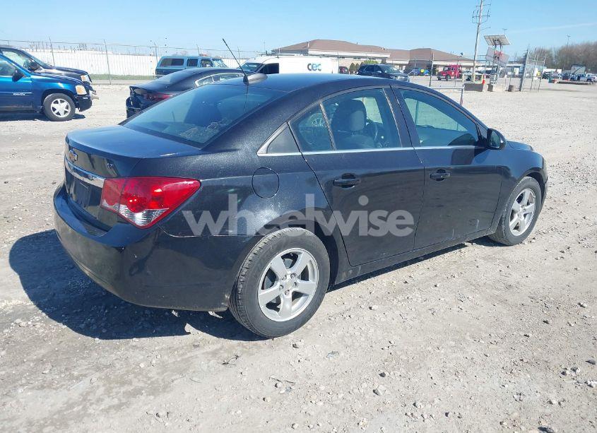 Photo 4 of 2015 Chevrolet Cruze 1LT AUTO (VIN 1G1PC5SB3F7113824)