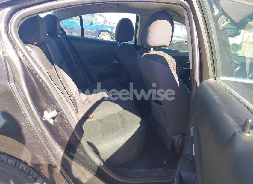 Photo 8 of 2015 Chevrolet Cruze 1LT AUTO (VIN 1G1PC5SB3F7113824)