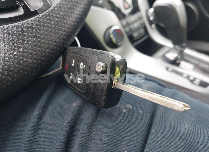 Photo 11 of 2015 Chevrolet Cruze 1LT AUTO (VIN 1G1PC5SB3F7123897)