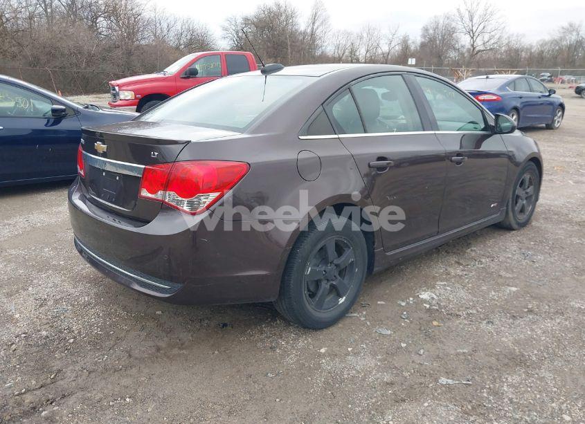Photo 4 of 2015 Chevrolet Cruze 1LT AUTO (VIN 1G1PC5SB3F7123897)