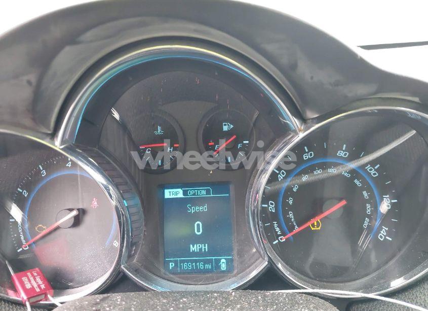 Photo 7 of 2015 Chevrolet Cruze 1LT AUTO (VIN 1G1PC5SB3F7123897)