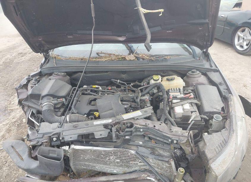 Photo 10 of 2015 Chevrolet Cruze 1LT AUTO (VIN 1G1PC5SB3F7152607)