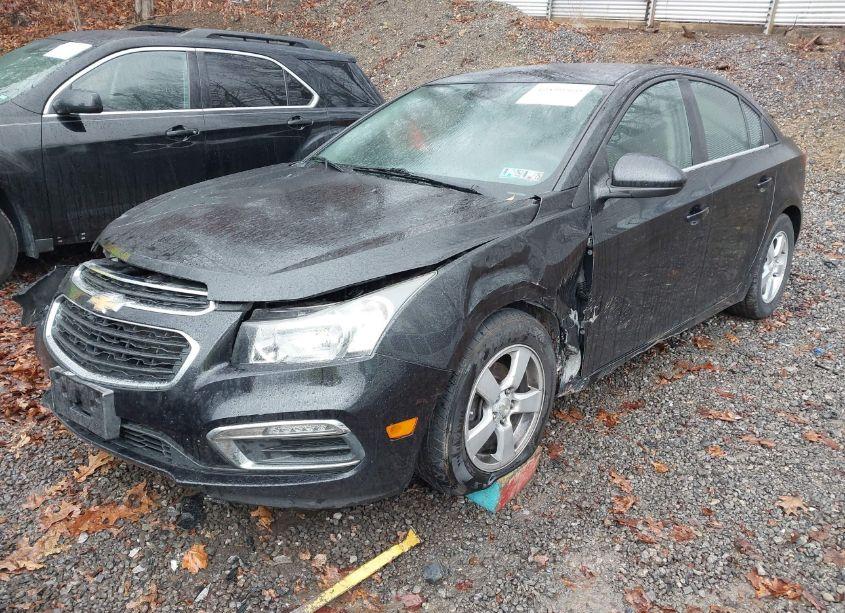 Photo 2 of 2015 Chevrolet Cruze 1LT AUTO (VIN 1G1PC5SB3F7155538)