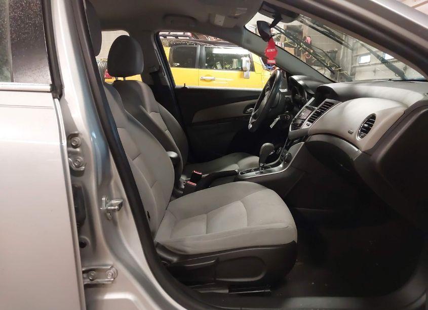 Photo 5 of 2015 Chevrolet Cruze 1LT AUTO (VIN 1G1PC5SB3F7157449)