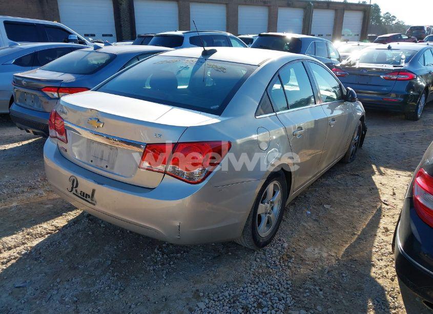 Photo 4 of 2015 Chevrolet Cruze 1LT AUTO (VIN 1G1PC5SB3F7167303)