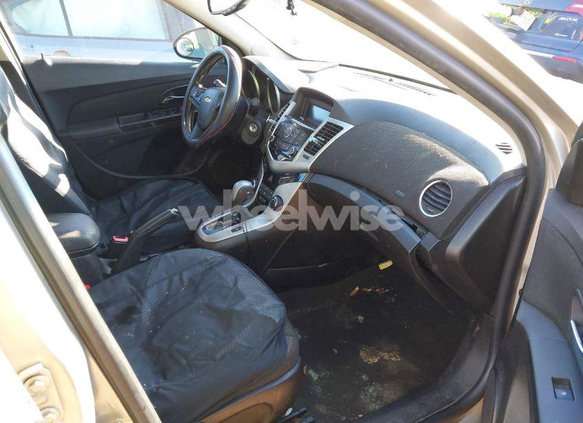 Photo 5 of 2015 Chevrolet Cruze 1LT AUTO (VIN 1G1PC5SB3F7167303)