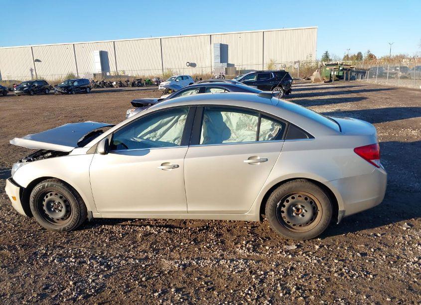 Photo 14 of 2015 Chevrolet Cruze 1LT AUTO (VIN 1G1PC5SB3F7169150)