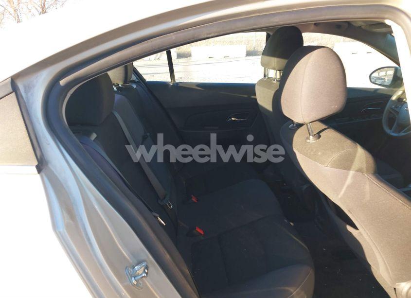 Photo 8 of 2015 Chevrolet Cruze 1LT AUTO (VIN 1G1PC5SB3F7199801)