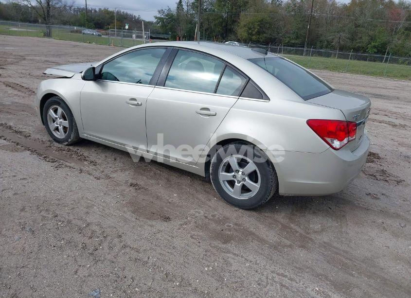 Photo 3 of 2015 Chevrolet Cruze 1LT AUTO (VIN 1G1PC5SB3F7213132)