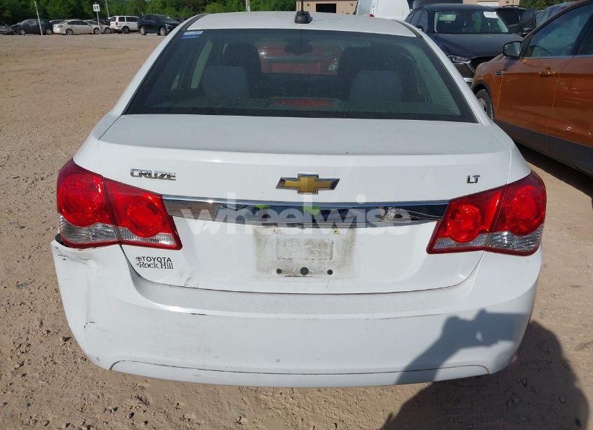 Photo 16 of 2015 Chevrolet Cruze 1LT AUTO (VIN 1G1PC5SB3F7220341)