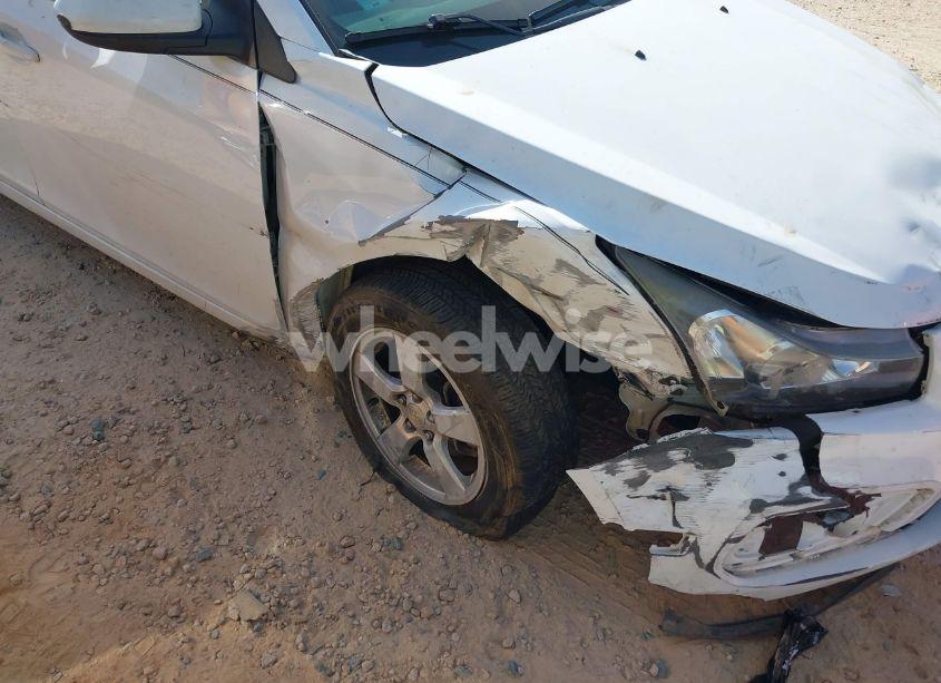 Photo 6 of 2015 Chevrolet Cruze 1LT AUTO (VIN 1G1PC5SB3F7220341)