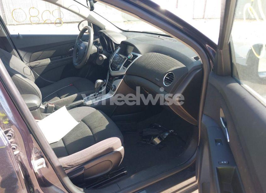 Photo 5 of 2015 Chevrolet Cruze 1LT AUTO (VIN 1G1PC5SB3F7222784)