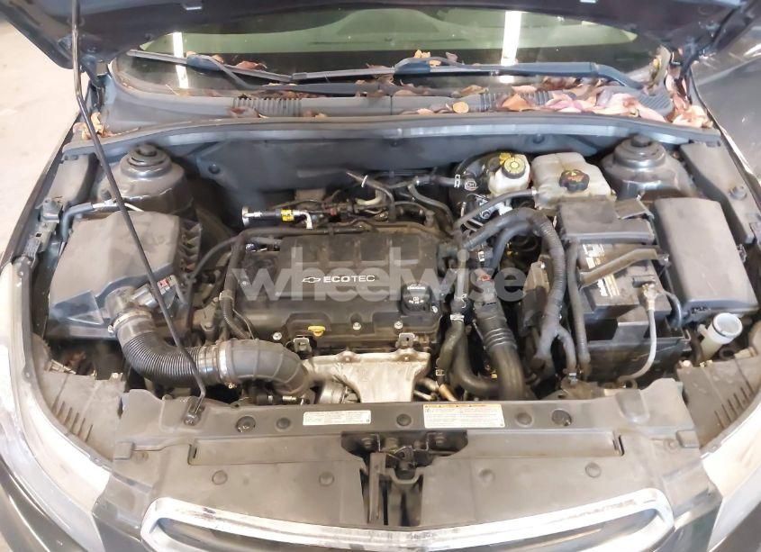 Photo 10 of 2015 Chevrolet Cruze 1LT AUTO (VIN 1G1PC5SB3F7236880)