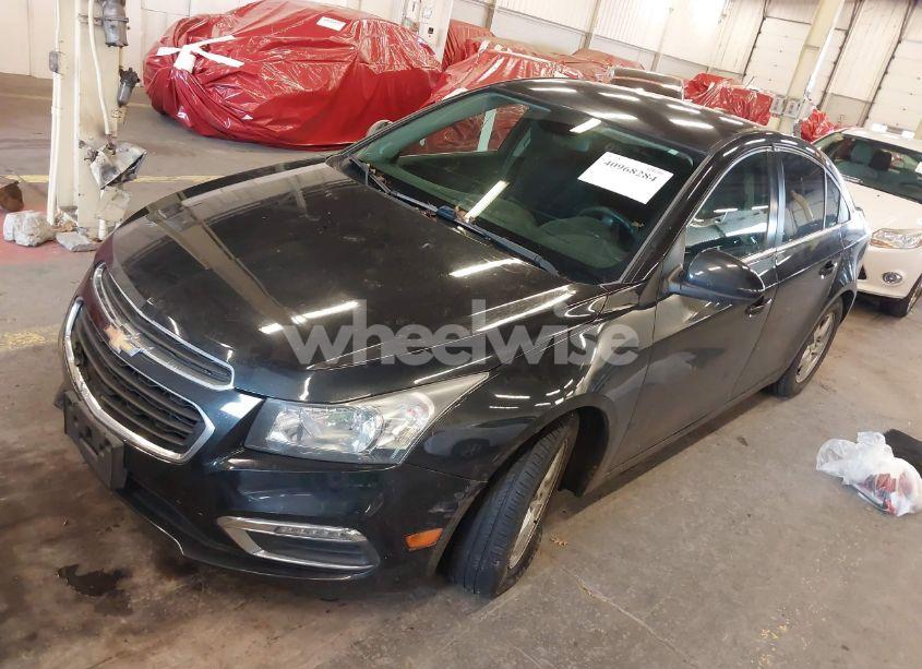 Photo 2 of 2015 Chevrolet Cruze 1LT AUTO (VIN 1G1PC5SB3F7236880)