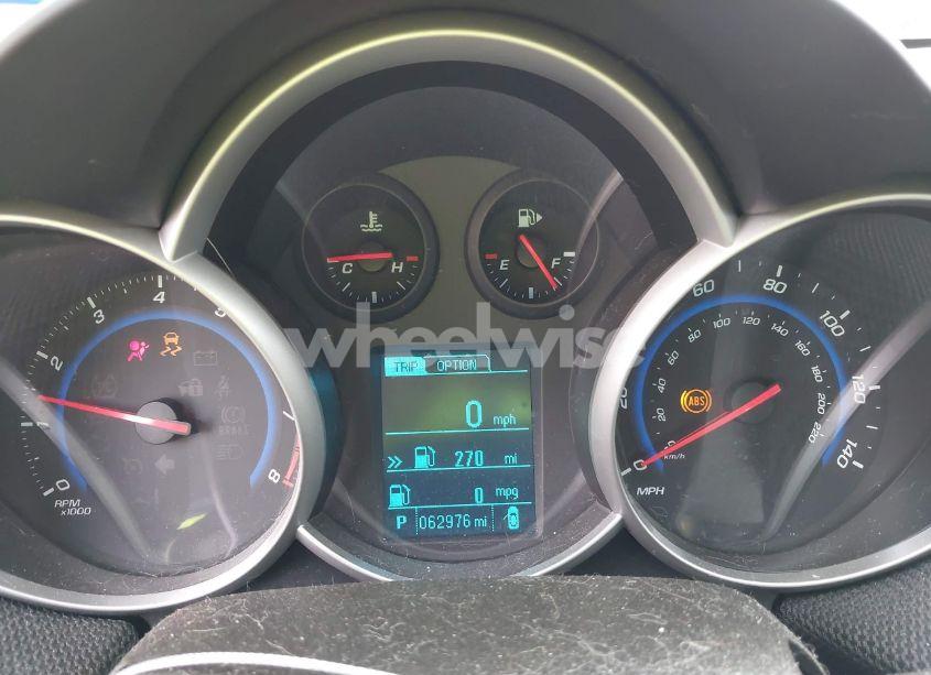 Photo 7 of 2015 Chevrolet Cruze 1LT AUTO (VIN 1G1PC5SB3F7255090)