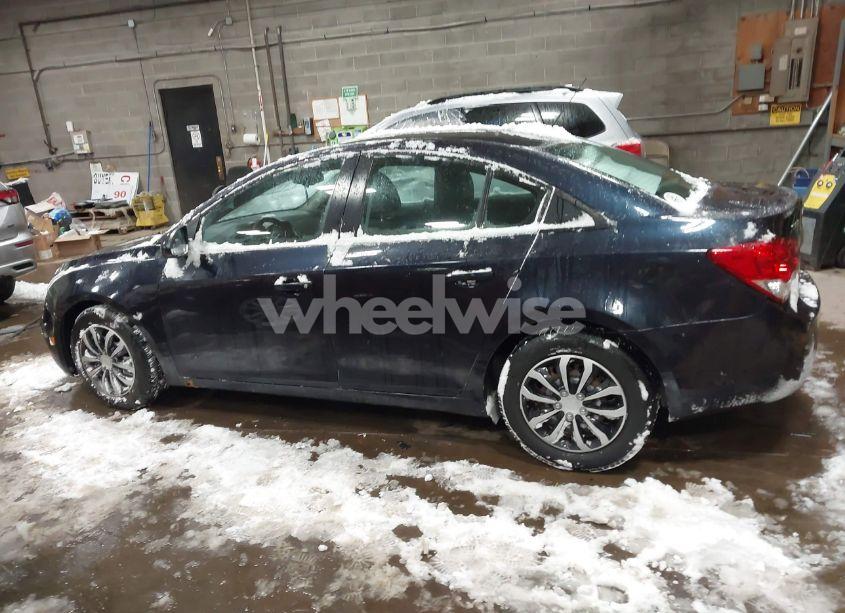 Photo 13 of 2015 Chevrolet Cruze 1LT AUTO (VIN 1G1PC5SB3F7258992)