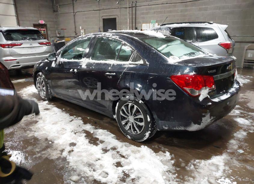 Photo 3 of 2015 Chevrolet Cruze 1LT AUTO (VIN 1G1PC5SB3F7258992)