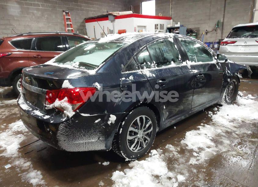 Photo 4 of 2015 Chevrolet Cruze 1LT AUTO (VIN 1G1PC5SB3F7258992)