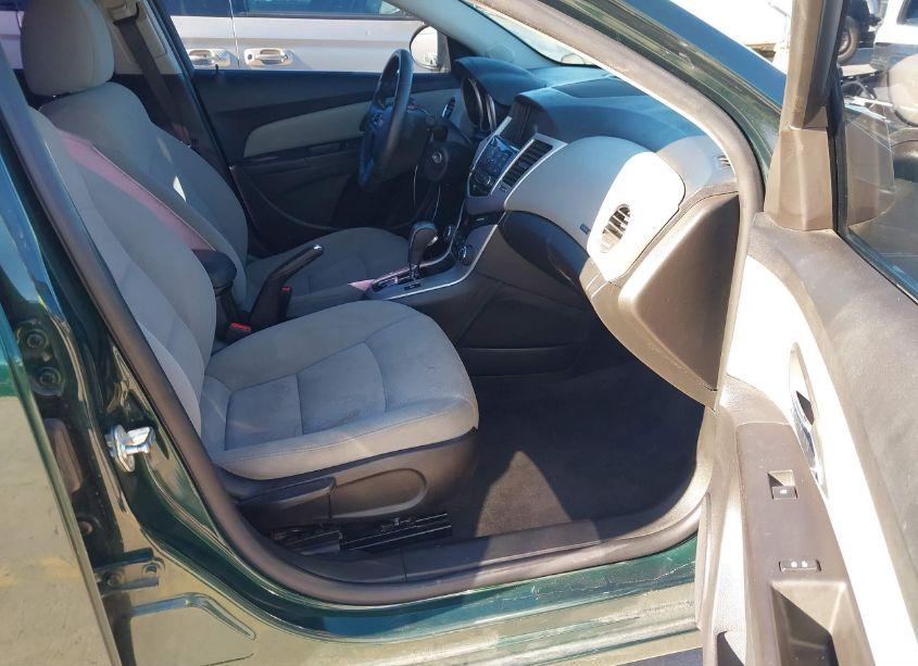 Photo 5 of 2015 Chevrolet Cruze 1LT AUTO (VIN 1G1PC5SB3F7273024)