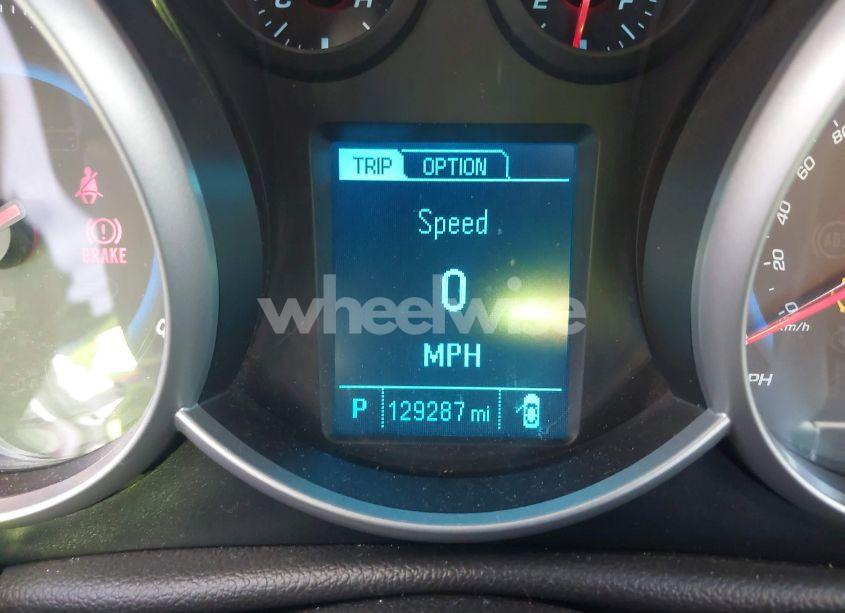 Photo 7 of 2015 Chevrolet Cruze 1LT AUTO (VIN 1G1PC5SB3F7285609)