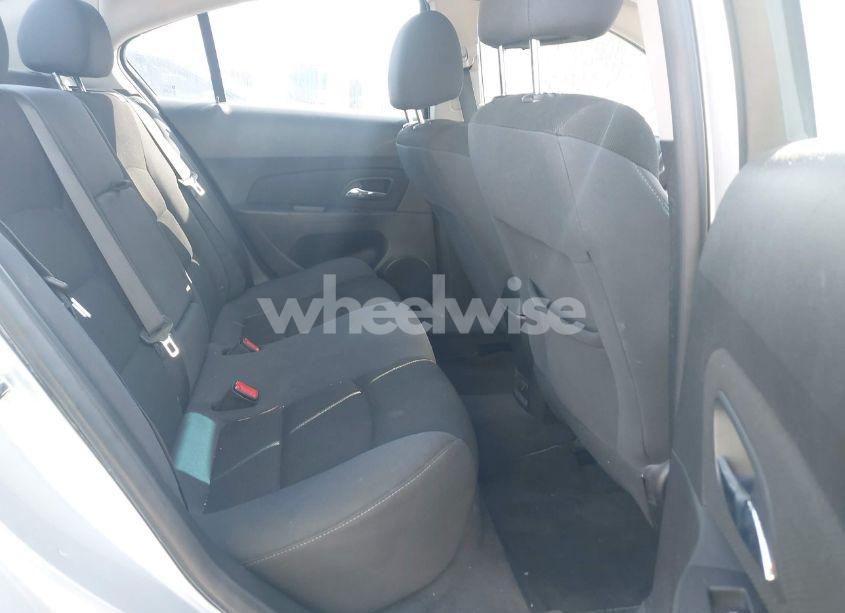 Photo 8 of 2015 Chevrolet Cruze 1LT AUTO (VIN 1G1PC5SB3F7285609)