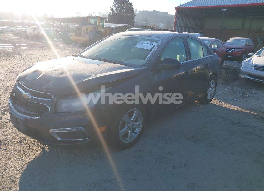 Photo 2 of 2015 Chevrolet Cruze 1LT AUTO (VIN 1G1PC5SB3F7298893)