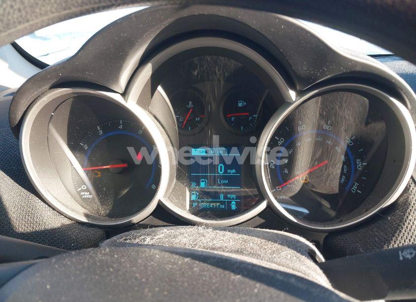 Photo 7 of 2015 Chevrolet Cruze 1LT AUTO (VIN 1G1PC5SB3F7298893)