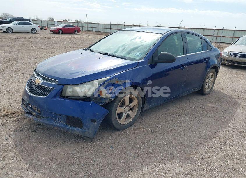 Photo 2 of 2013 Chevrolet Cruze 1LT AUTO (VIN 1G1PC5SB4D7158669)