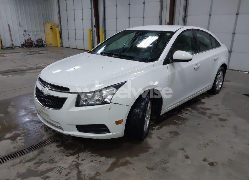 Photo 2 of 2013 Chevrolet Cruze 1LT AUTO (VIN 1G1PC5SB4D7179893)