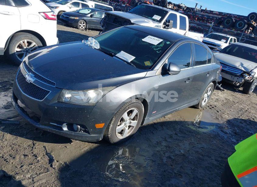 Photo 2 of 2013 Chevrolet Cruze 1LT AUTO (VIN 1G1PC5SB4D7192322)