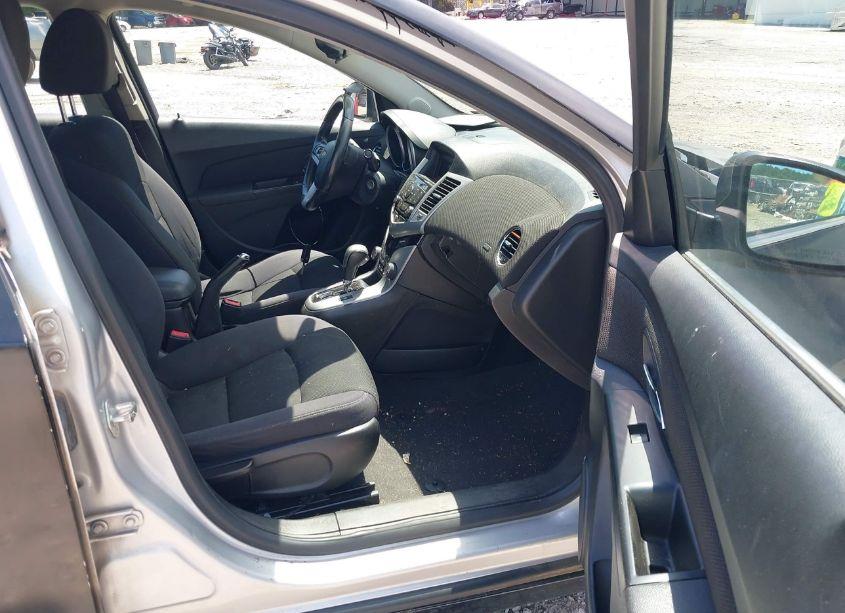 Photo 5 of 2013 Chevrolet Cruze 1LT AUTO (VIN 1G1PC5SB4D7223973)