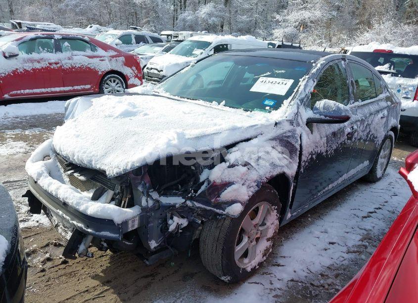 Photo 2 of 2013 Chevrolet Cruze 1LT AUTO (VIN 1G1PC5SB4D7264720)