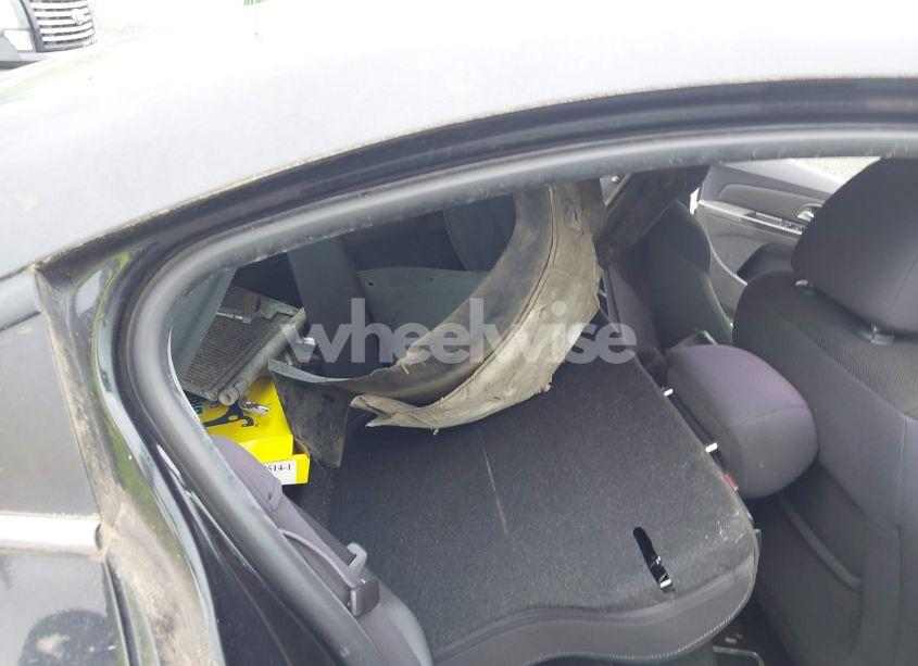 Photo 11 of 2013 Chevrolet Cruze 1LT AUTO (VIN 1G1PC5SB4D7274082)