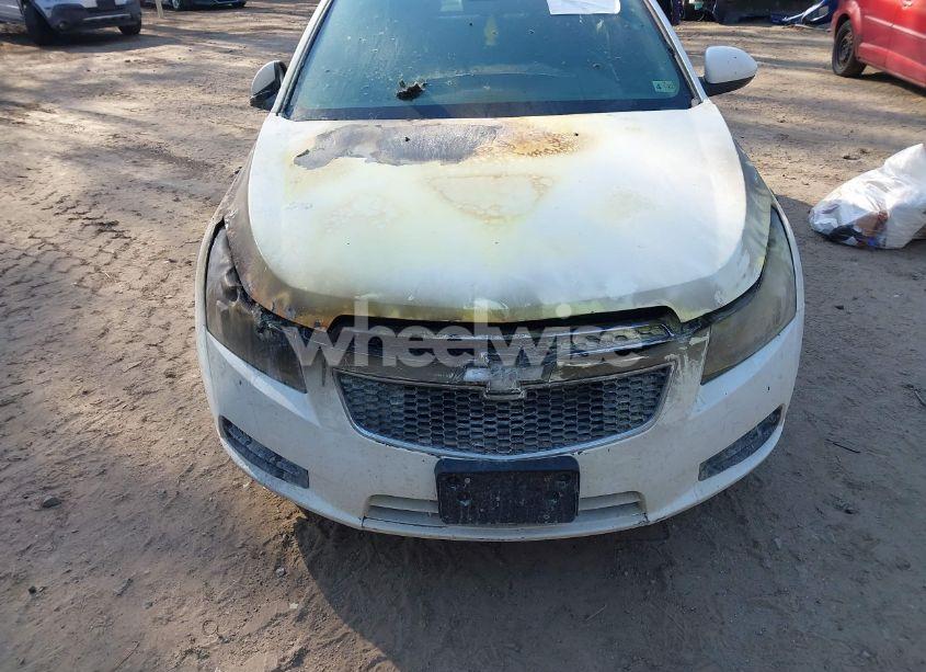 Photo 6 of 2013 Chevrolet Cruze 1LT AUTO (VIN 1G1PC5SB4D7275586)