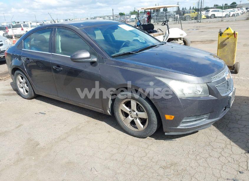 2014 Chevrolet Cruze 1LT AUTO (VIN 1G1PC5SB4E7103575) main photo