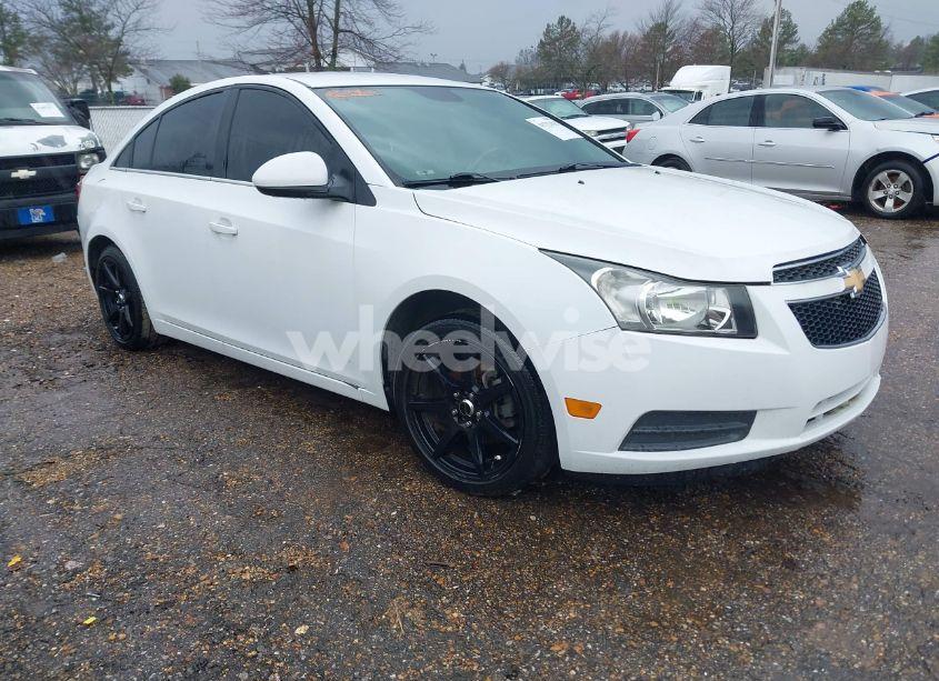 2014 Chevrolet Cruze 1LT AUTO (VIN 1G1PC5SB4E7105309) main photo