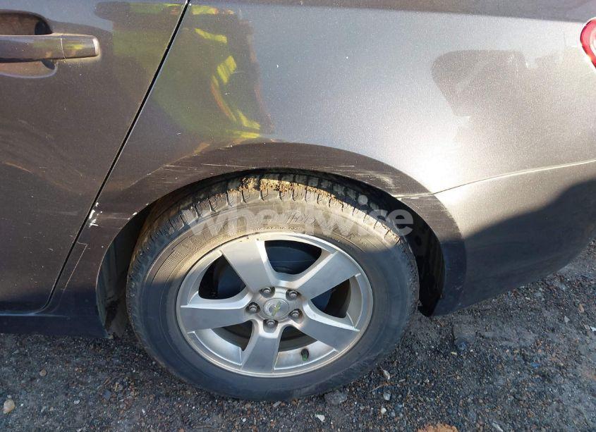 Photo 6 of 2014 Chevrolet Cruze 1LT AUTO (VIN 1G1PC5SB4E7109103)