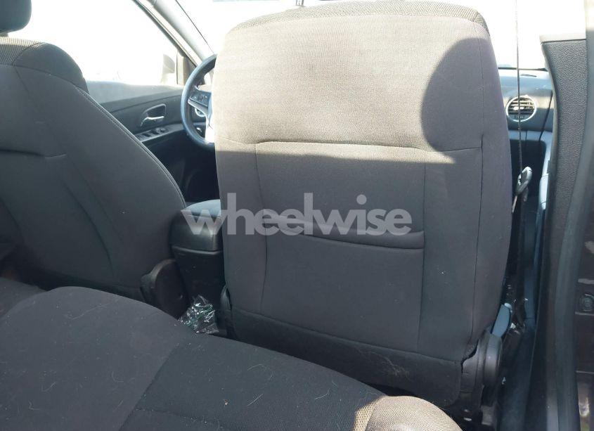 Photo 8 of 2014 Chevrolet Cruze 1LT AUTO (VIN 1G1PC5SB4E7109103)